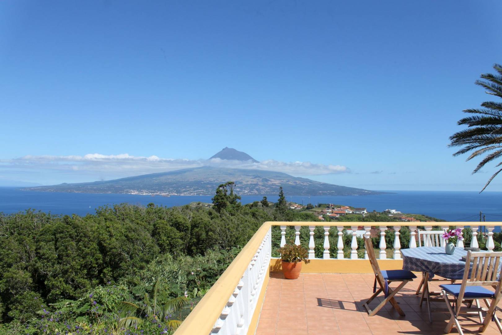 Guesthouse view garden Faial